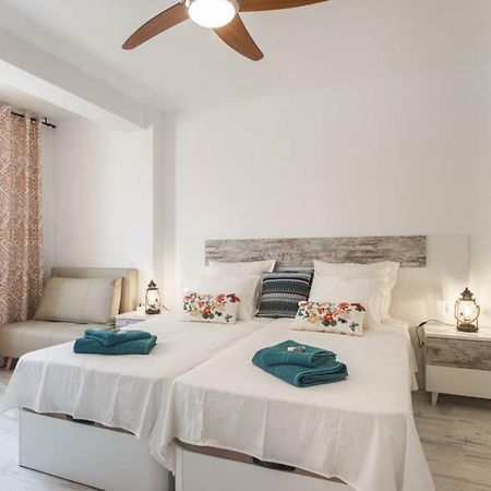 Laura Sea View Apartment บาเลนเซีย ภายนอก รูปภาพ