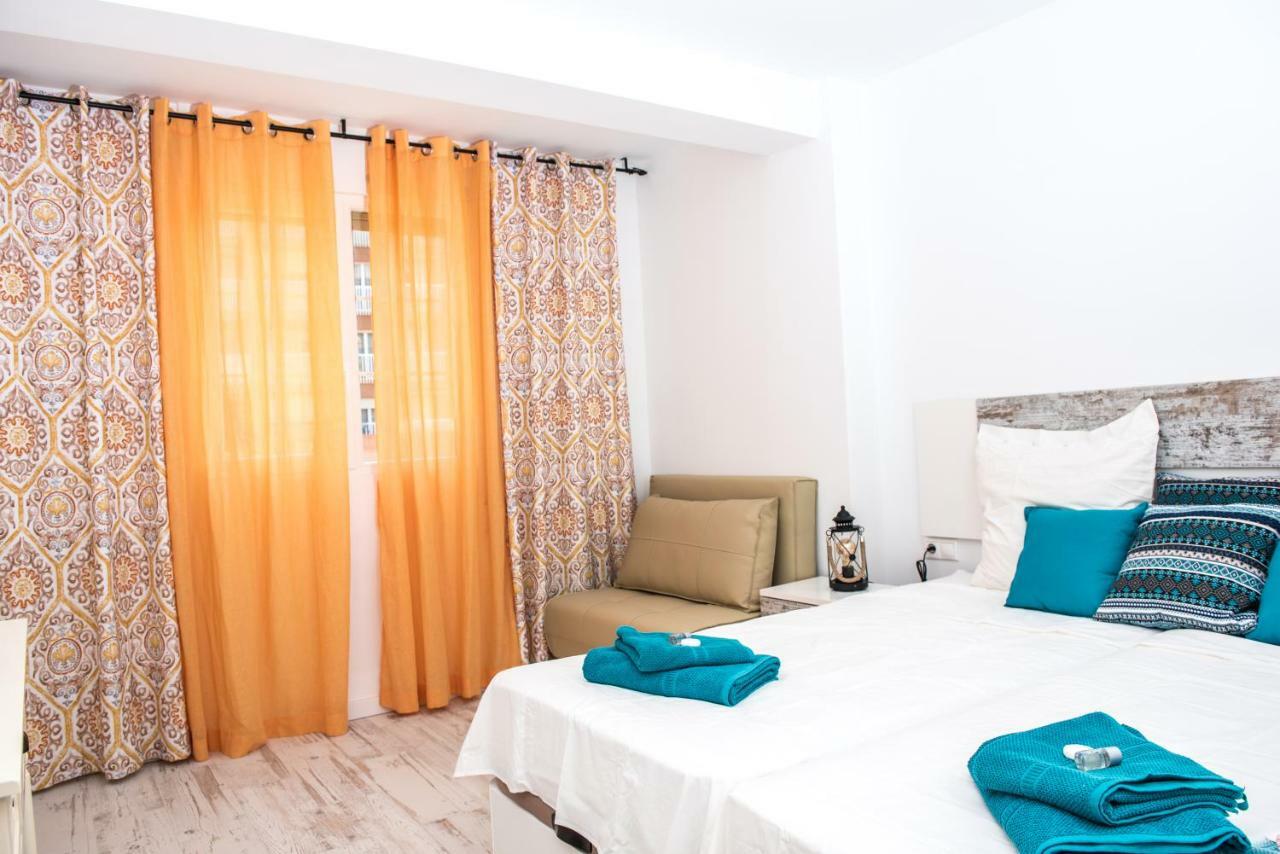 Laura Sea View Apartment บาเลนเซีย ภายนอก รูปภาพ