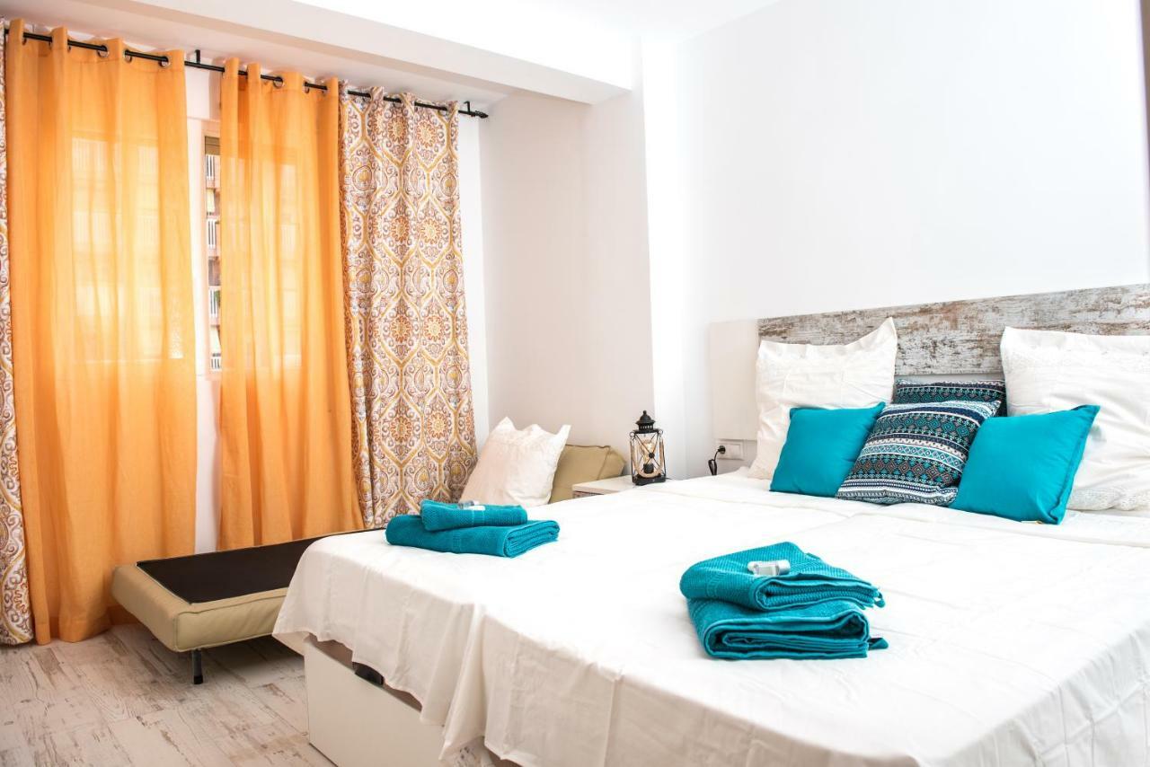Laura Sea View Apartment บาเลนเซีย ภายนอก รูปภาพ